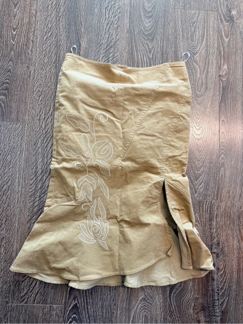 With Jean NAOMI SKIRT | TAN - Picture 3 of 4